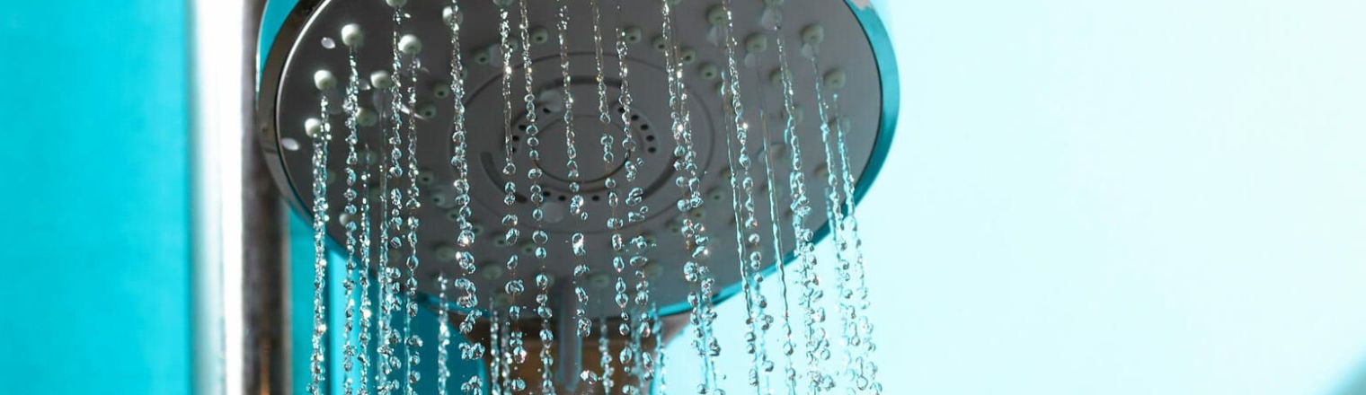 6 Common Showering Mistakes That Contribute To Dry Skin